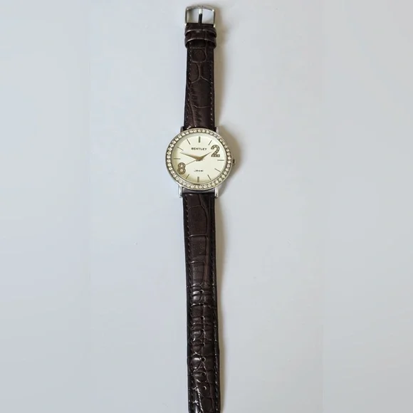 Bentley Watch With Rhinestones - Picture 1 of 6